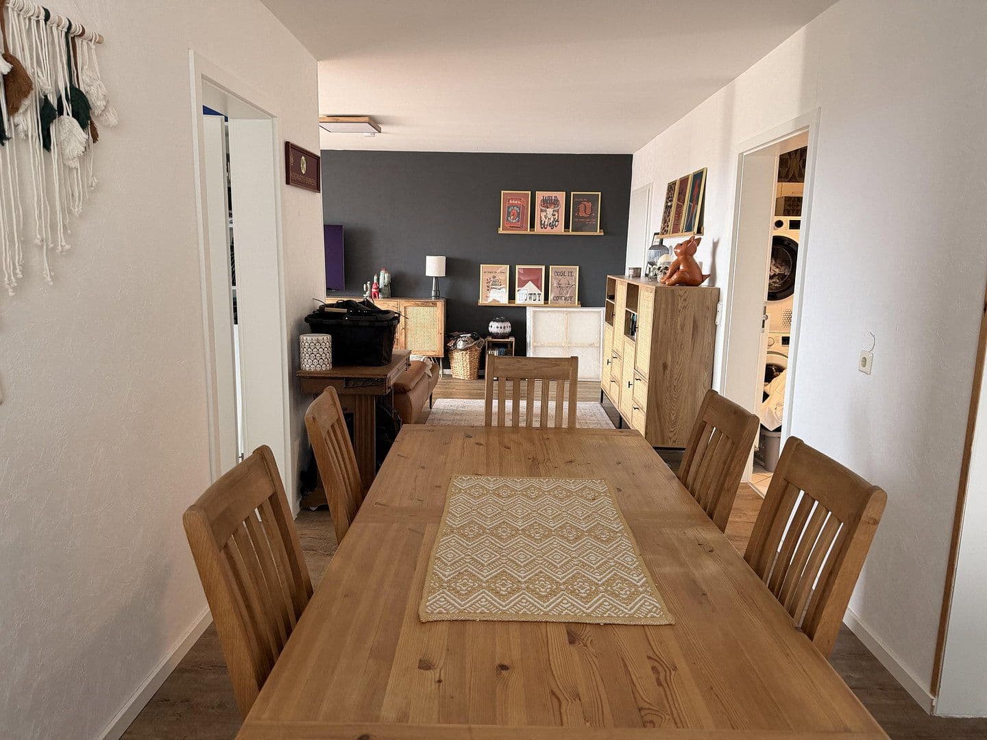 Prodej bytu 3+1 80 m², Ludwigshafen am Rhein, Porýní-Falc Prodej bytu 3+1 80 m², Ludwigshafen am Rhein, Porýní-Falc