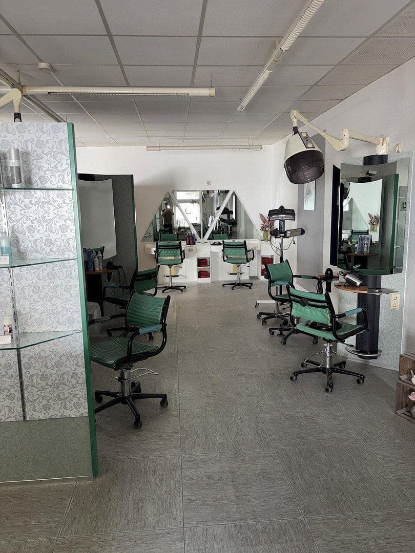 Prodej domu 175 m², pozemek 135 m², August-Bebel-Str. 16, Bad Sülze, Mecklenburg-Vorpommern Prodej domu 175 m², pozemek 135 m², August-Bebel-Str. 16, Bad Sülze, Mecklenburg-Vorpommern