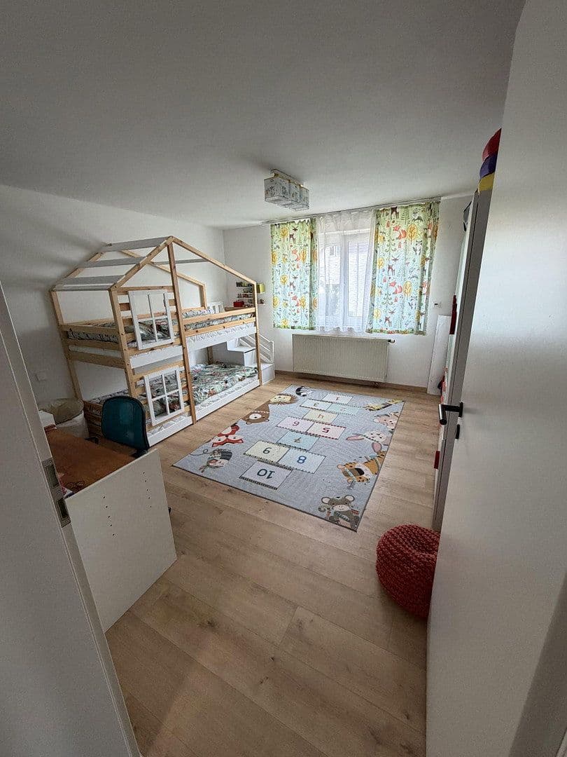 Prodej domu 155 m², pozemek 461 m², Gingen an der Fils, Bádensko-Württembersko Prodej domu 155 m², pozemek 461 m², Gingen an der Fils, Bádensko-Württembersko