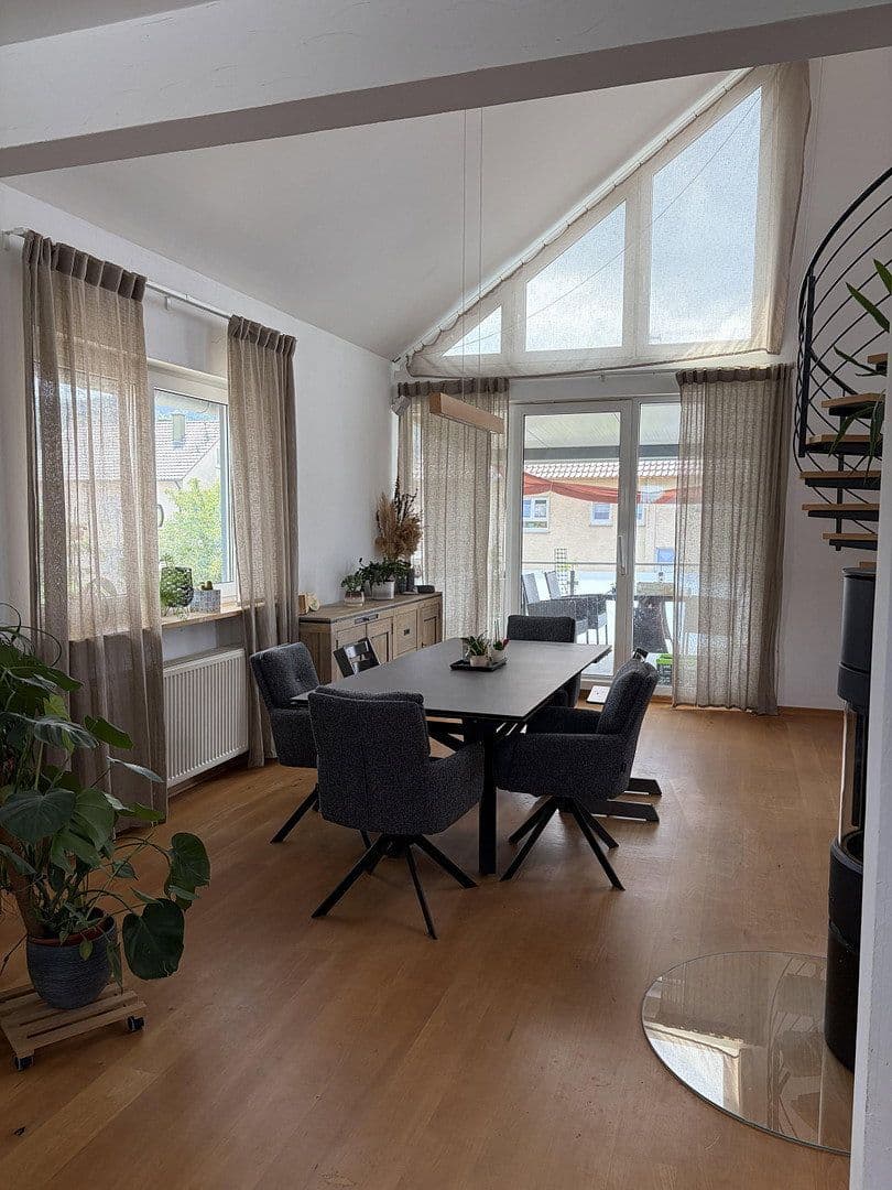 Prodej domu 155 m², pozemek 461 m², Gingen an der Fils, Bádensko-Württembersko Prodej domu 155 m², pozemek 461 m², Gingen an der Fils, Bádensko-Württembersko