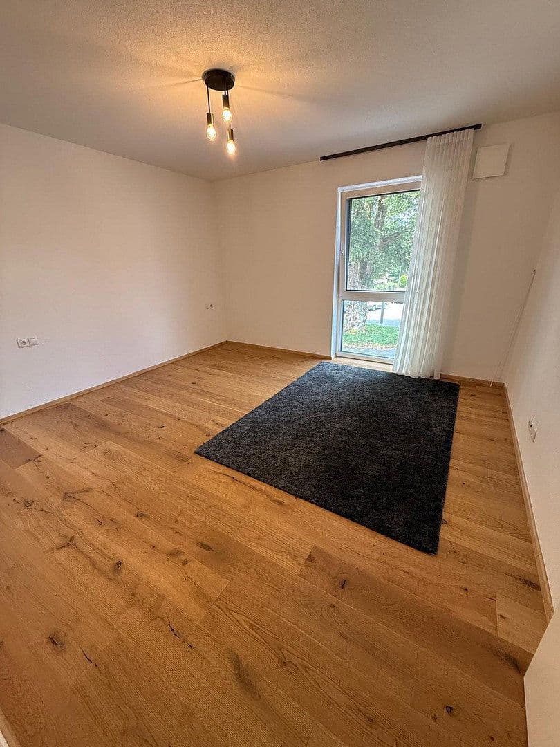 Prodej bytu 6+1 172 m², Hilzingen, Bádensko-Württembersko Prodej bytu 6+1 172 m², Hilzingen, Bádensko-Württembersko