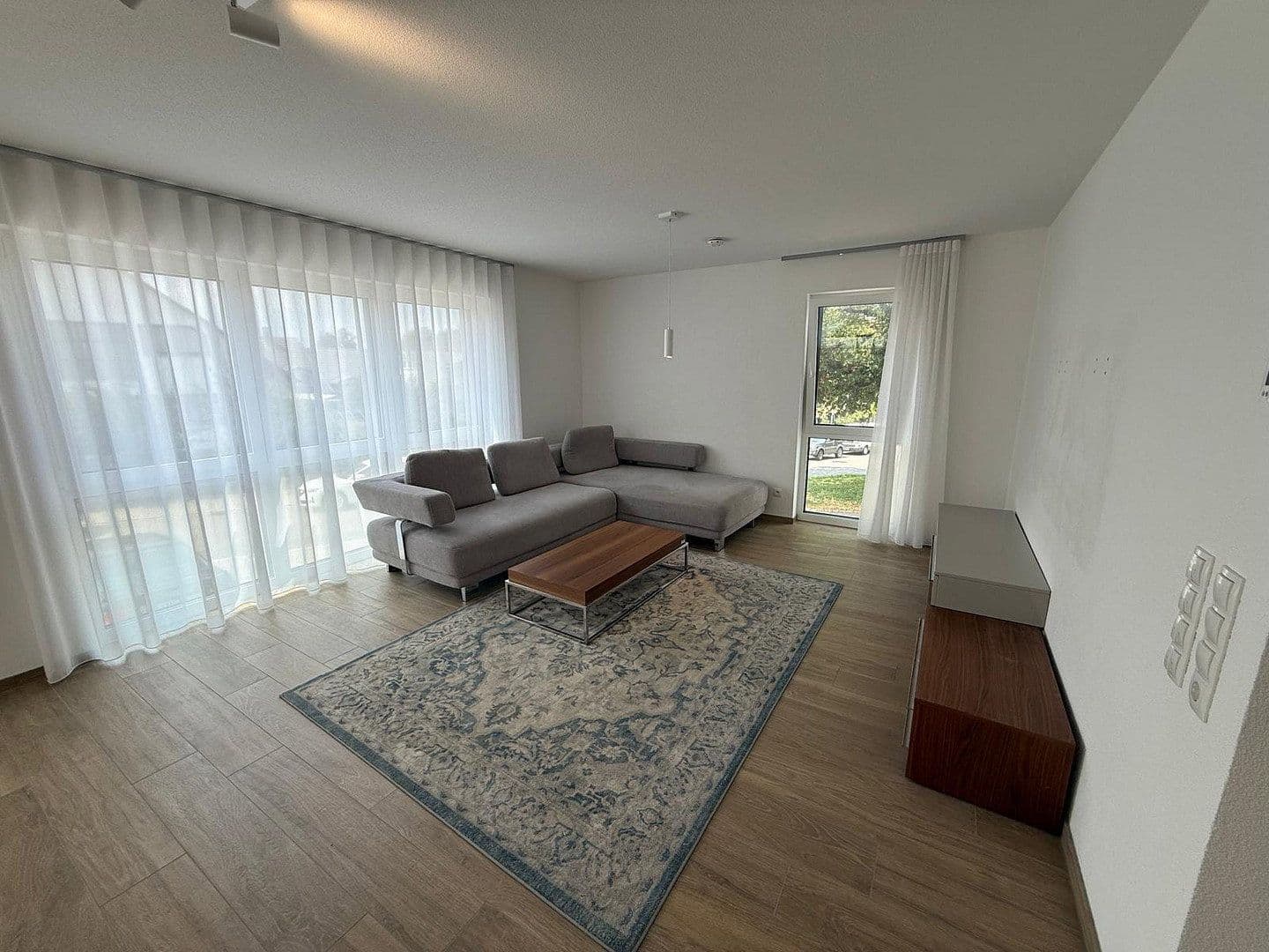 Prodej bytu 6+1 172 m², Hilzingen, Bádensko-Württembersko Prodej bytu 6+1 172 m², Hilzingen, Bádensko-Württembersko