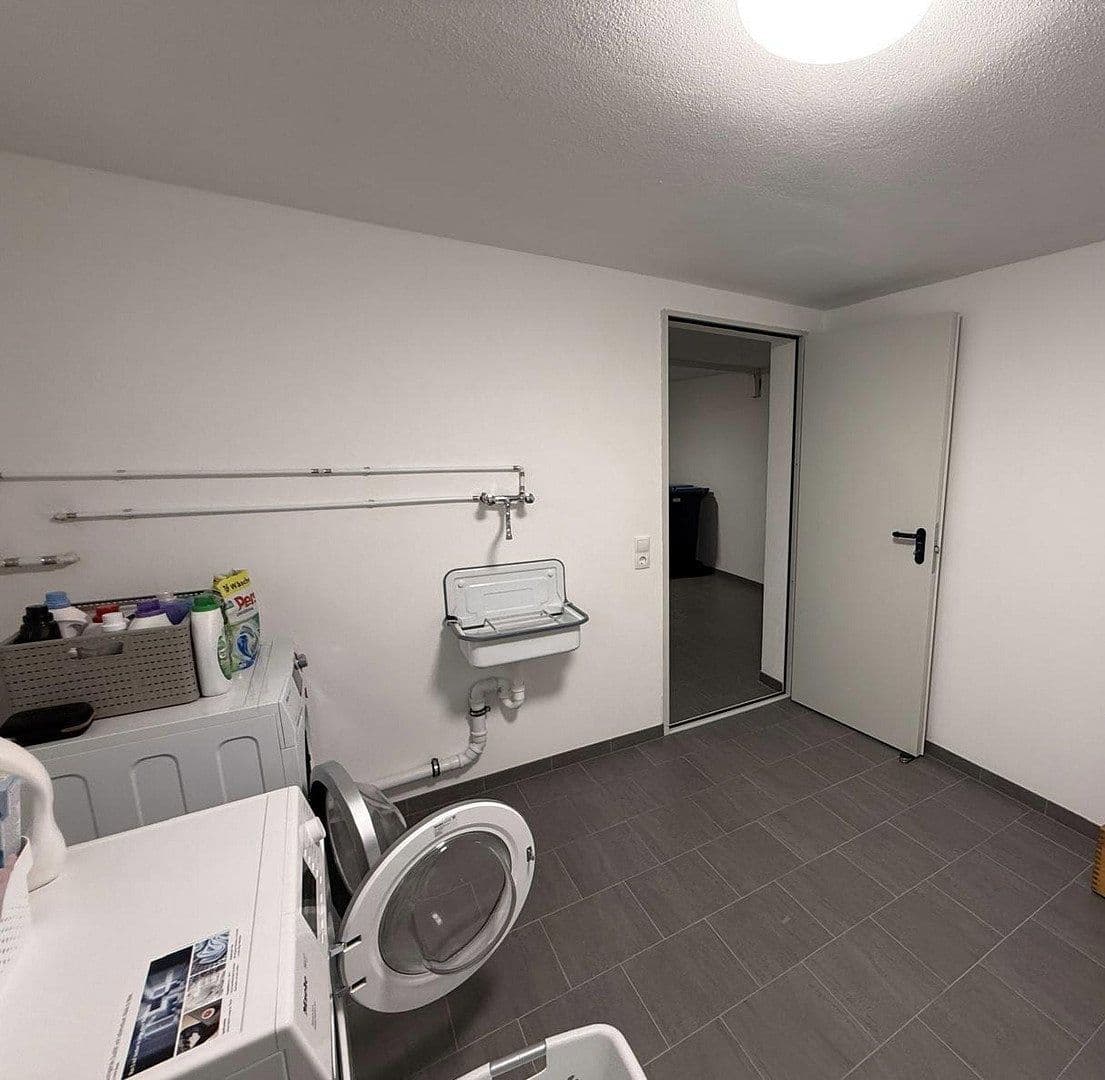 Prodej bytu 6+1 172 m², Hilzingen, Bádensko-Württembersko Prodej bytu 6+1 172 m², Hilzingen, Bádensko-Württembersko
