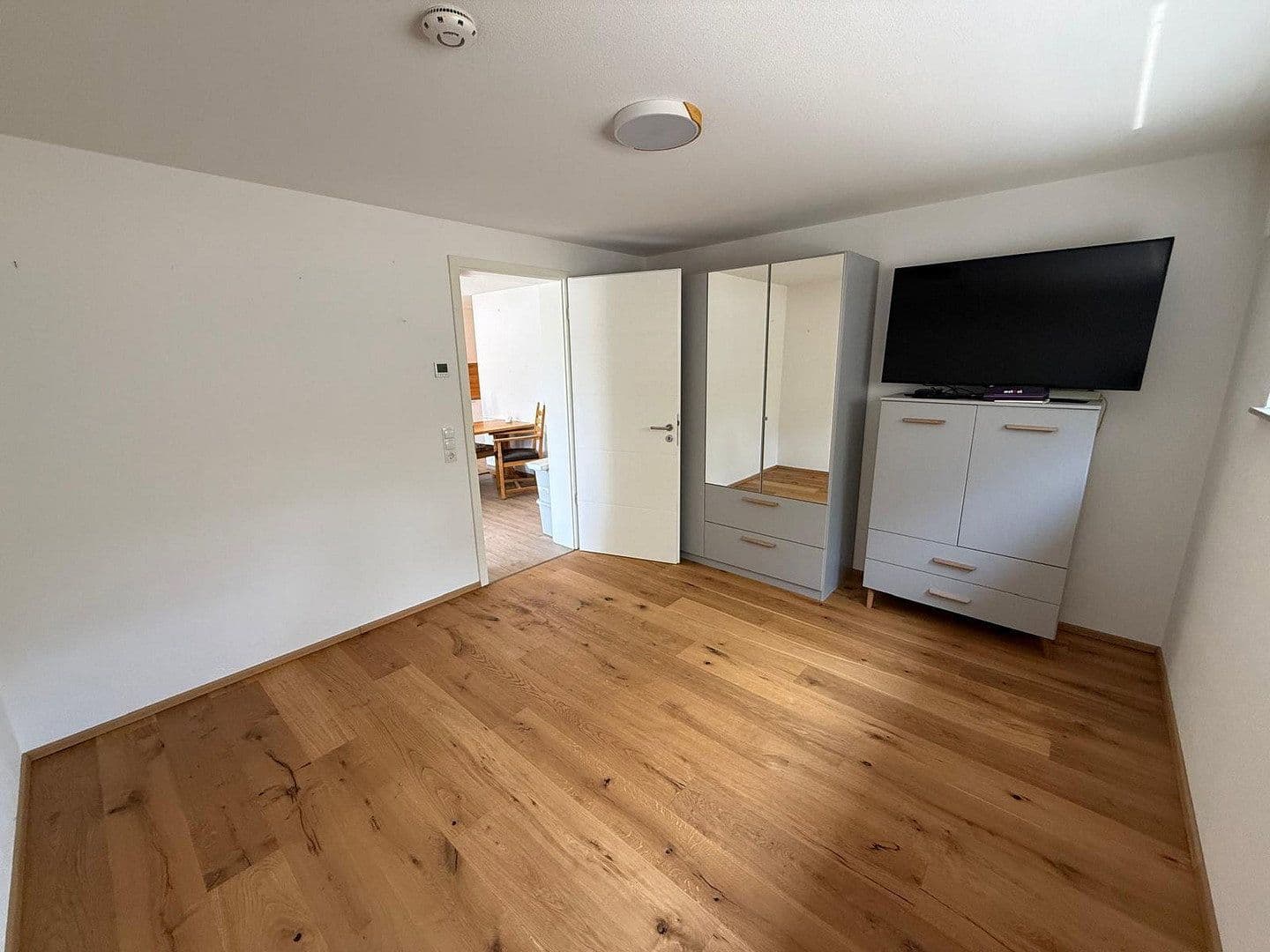 Prodej bytu 6+1 172 m², Hilzingen, Bádensko-Württembersko Prodej bytu 6+1 172 m², Hilzingen, Bádensko-Württembersko