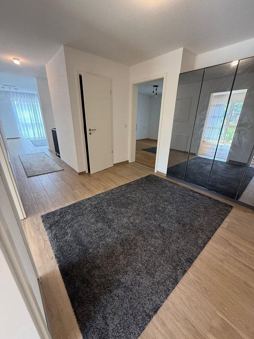 Prodej bytu 6+1 172 m², Hilzingen, Bádensko-Württembersko Prodej bytu 6+1 172 m², Hilzingen, Bádensko-Württembersko