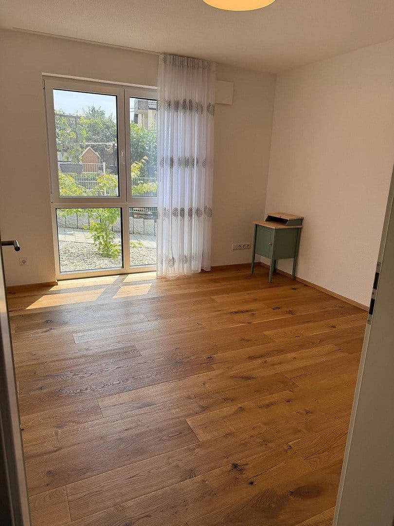Prodej bytu 6+1 172 m², Hilzingen, Bádensko-Württembersko Prodej bytu 6+1 172 m², Hilzingen, Bádensko-Württembersko
