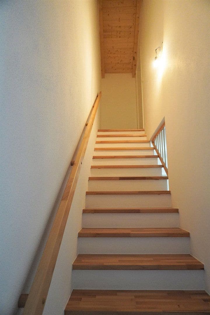 Pronájem domu 154 m², pozemek 306 m², Ampfing, Bavorsko Pronájem domu 154 m², pozemek 306 m², Ampfing, Bavorsko