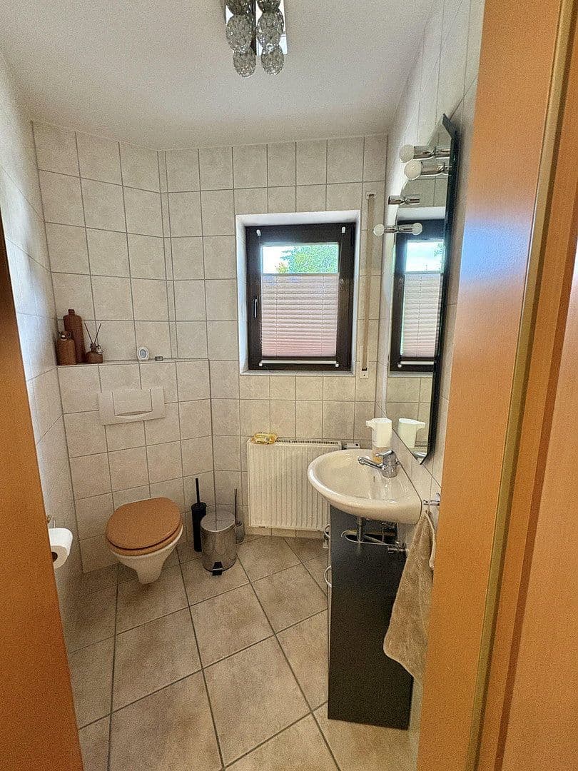 Prodej domu 160 m², pozemek 391 m², Neuwied, Porýní-Falc Prodej domu 160 m², pozemek 391 m², Neuwied, Porýní-Falc