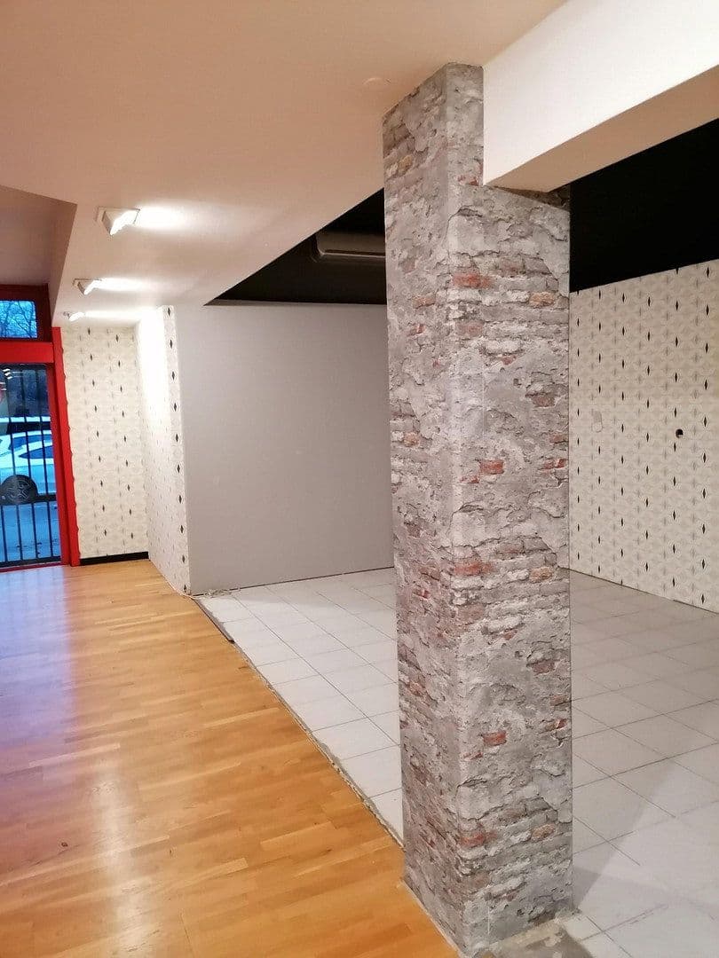 Pronájem nebytového prostoru 350 m², Ludweilerstraße 18+20, Großrosseln, Země Sársko Pronájem nebytového prostoru 350 m², Ludweilerstraße 18+20, Großrosseln, Země Sársko