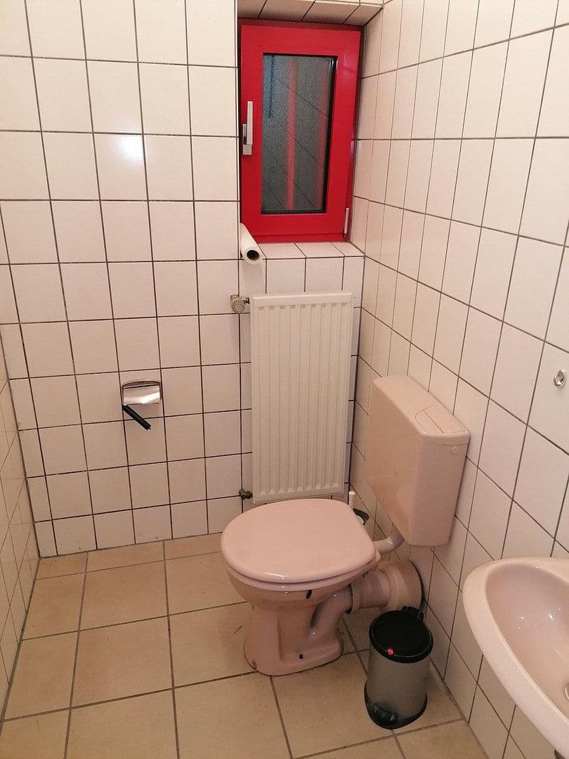 Pronájem nebytového prostoru 350 m², Ludweilerstraße 18+20, Großrosseln, Země Sársko Pronájem nebytového prostoru 350 m², Ludweilerstraße 18+20, Großrosseln, Země Sársko