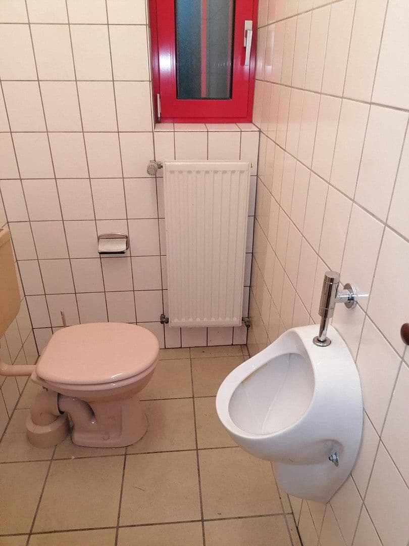 Pronájem nebytového prostoru 350 m², Ludweilerstraße 18+20, Großrosseln, Země Sársko Pronájem nebytového prostoru 350 m², Ludweilerstraße 18+20, Großrosseln, Země Sársko