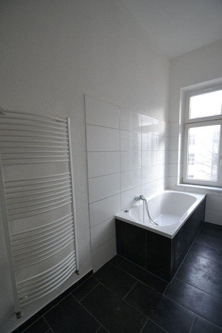 Prodej domu 1.006 m², pozemek 570 m², Pfaffendorfer Straße, Leipzig, Sasko Prodej domu 1.006 m², pozemek 570 m², Pfaffendorfer Straße, Leipzig, Sasko