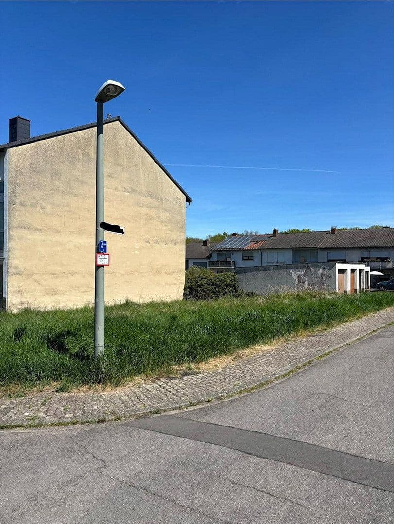 Prodej pozemku 360 m², Ensdorf/Saar, Země Sársko Prodej pozemku 360 m², Ensdorf/Saar, Země Sársko