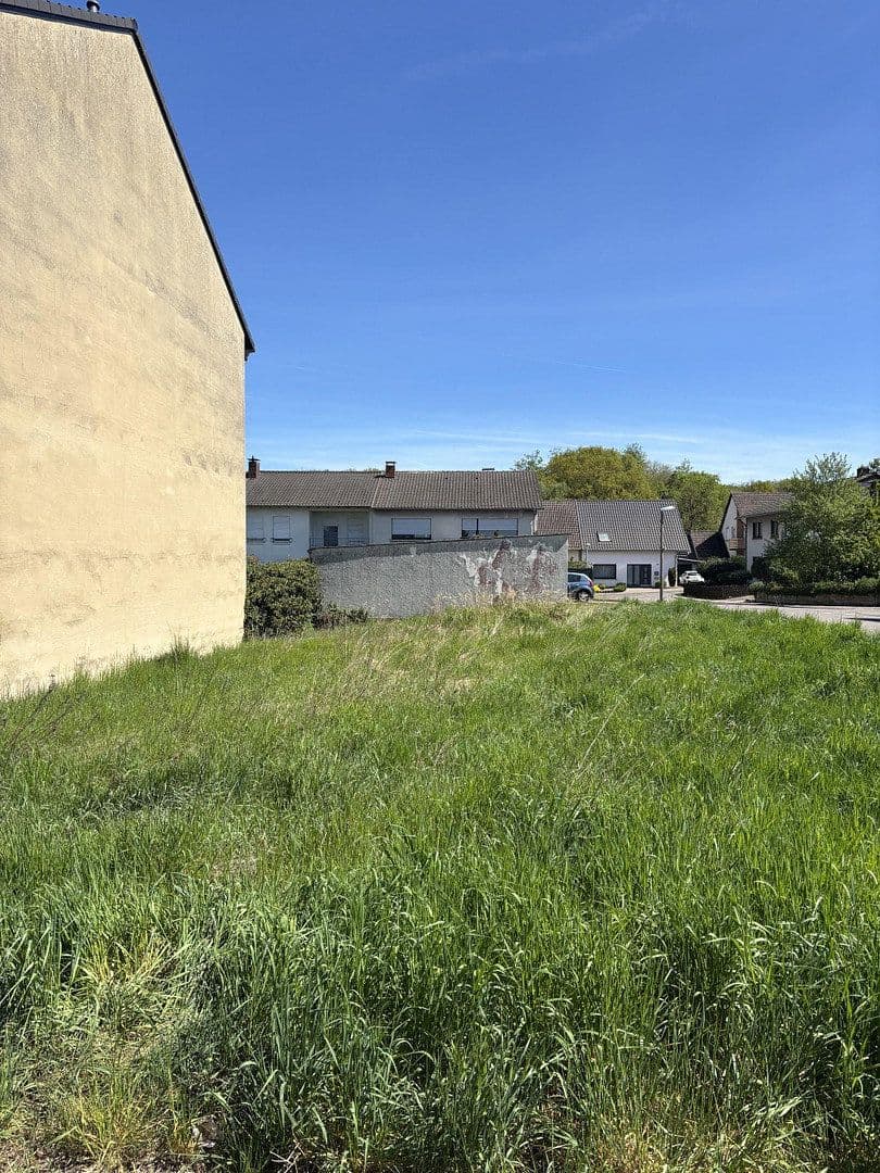 Prodej pozemku 360 m², Ensdorf/Saar, Země Sársko Prodej pozemku 360 m², Ensdorf/Saar, Země Sársko
