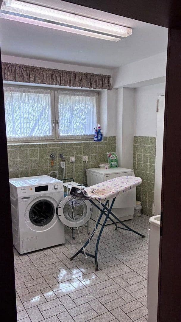 Prodej domu 298 m², pozemek 1.157 m², Zapfendorf, Bavorsko Prodej domu 298 m², pozemek 1.157 m², Zapfendorf, Bavorsko