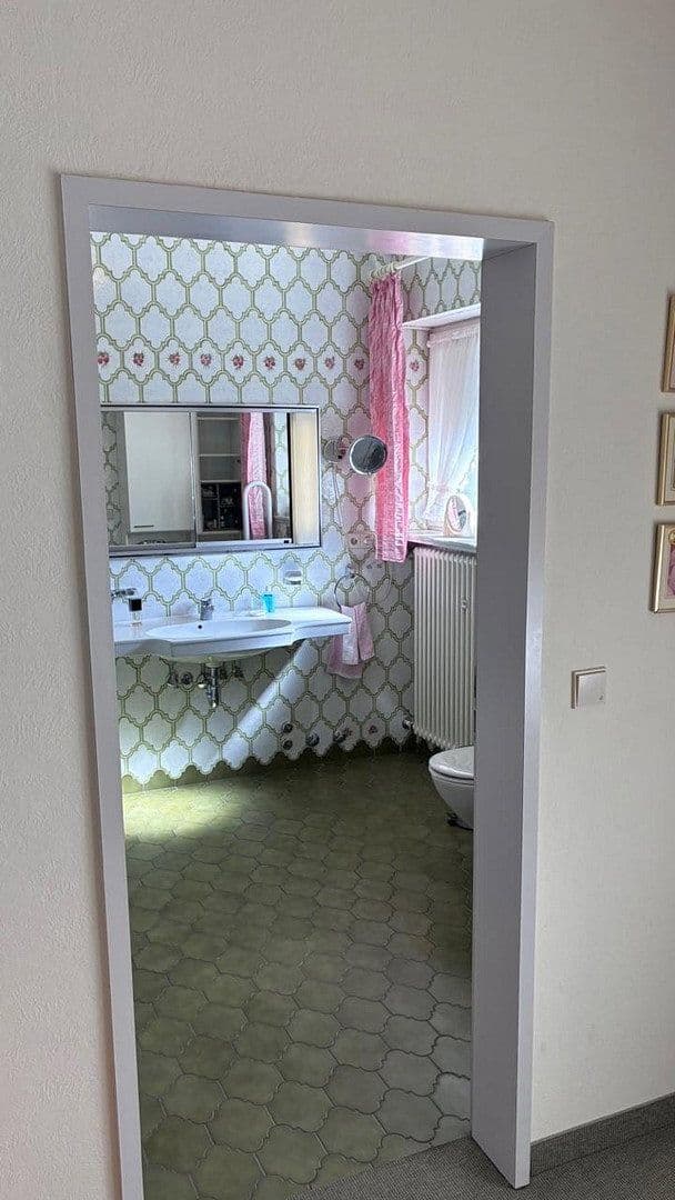 Prodej domu 298 m², pozemek 1.157 m², Zapfendorf, Bavorsko Prodej domu 298 m², pozemek 1.157 m², Zapfendorf, Bavorsko