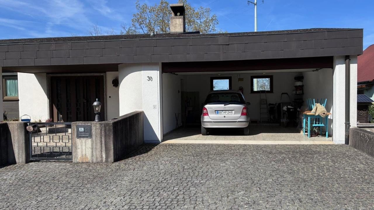 Prodej domu 298 m², pozemek 1.157 m², Zapfendorf, Bavorsko Prodej domu 298 m², pozemek 1.157 m², Zapfendorf, Bavorsko