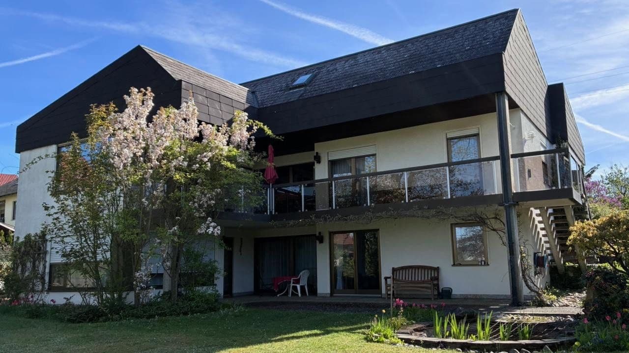 Prodej domu 298 m², pozemek 1.157 m², Zapfendorf, Bavorsko Prodej domu 298 m², pozemek 1.157 m², Zapfendorf, Bavorsko