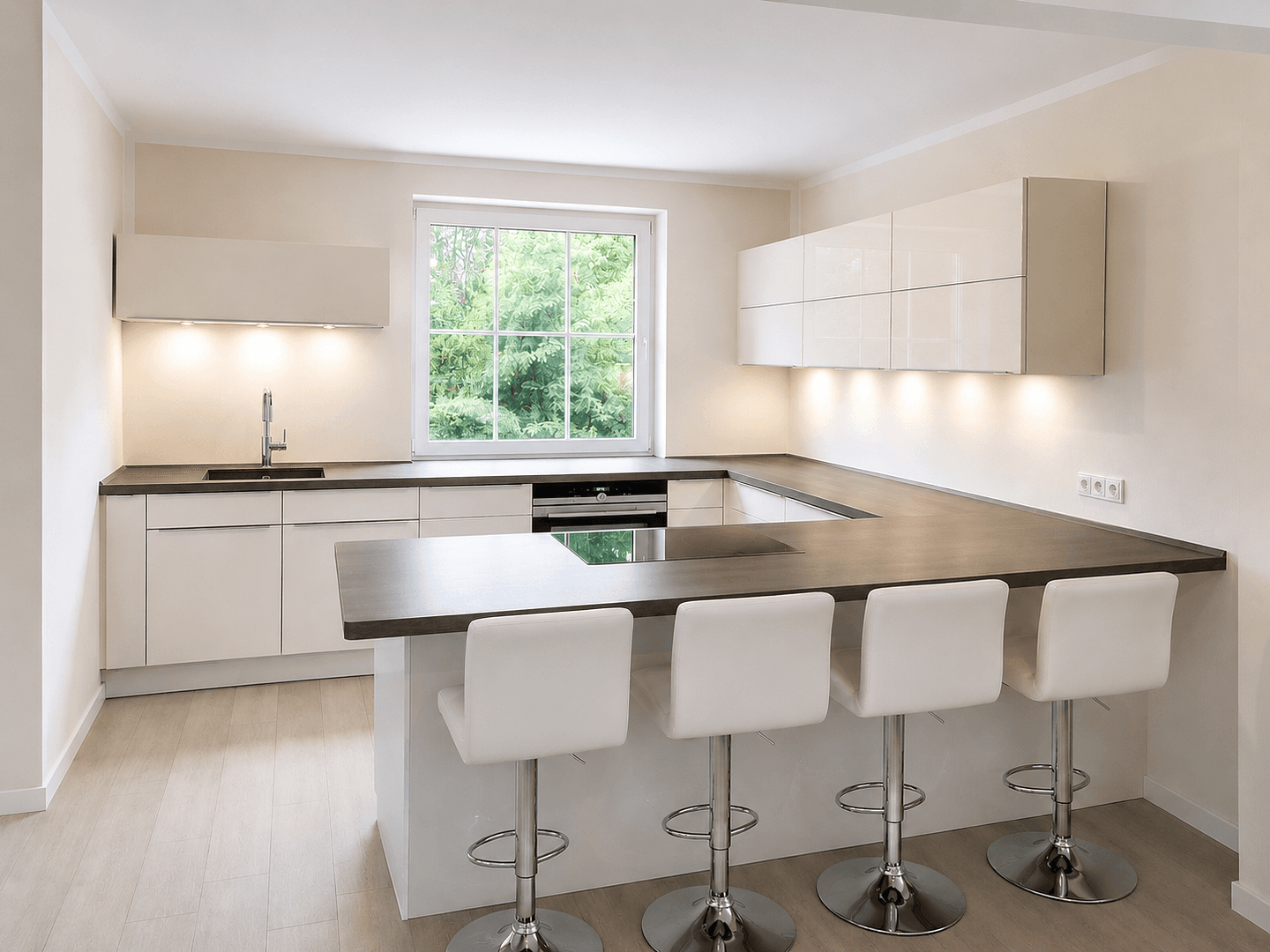 Prodej domu 111 m², pozemek 477 m², Alter Berner Weg 115, Hamburg, Hamburg Prodej domu 111 m², pozemek 477 m², Alter Berner Weg 115, Hamburg, Hamburg