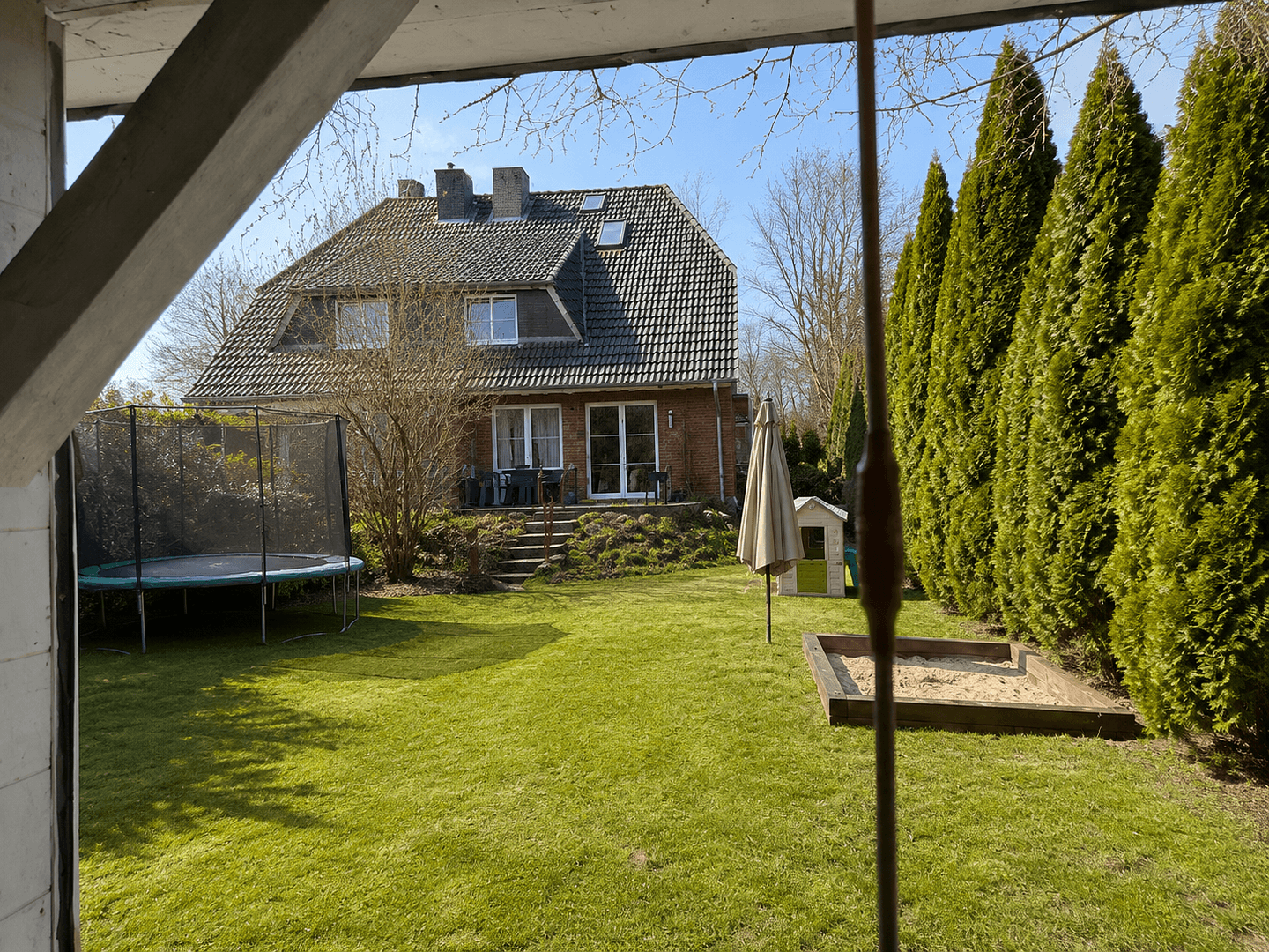 Prodej domu 111 m², pozemek 477 m², Alter Berner Weg 115, Hamburg, Hamburg Prodej domu 111 m², pozemek 477 m², Alter Berner Weg 115, Hamburg, Hamburg