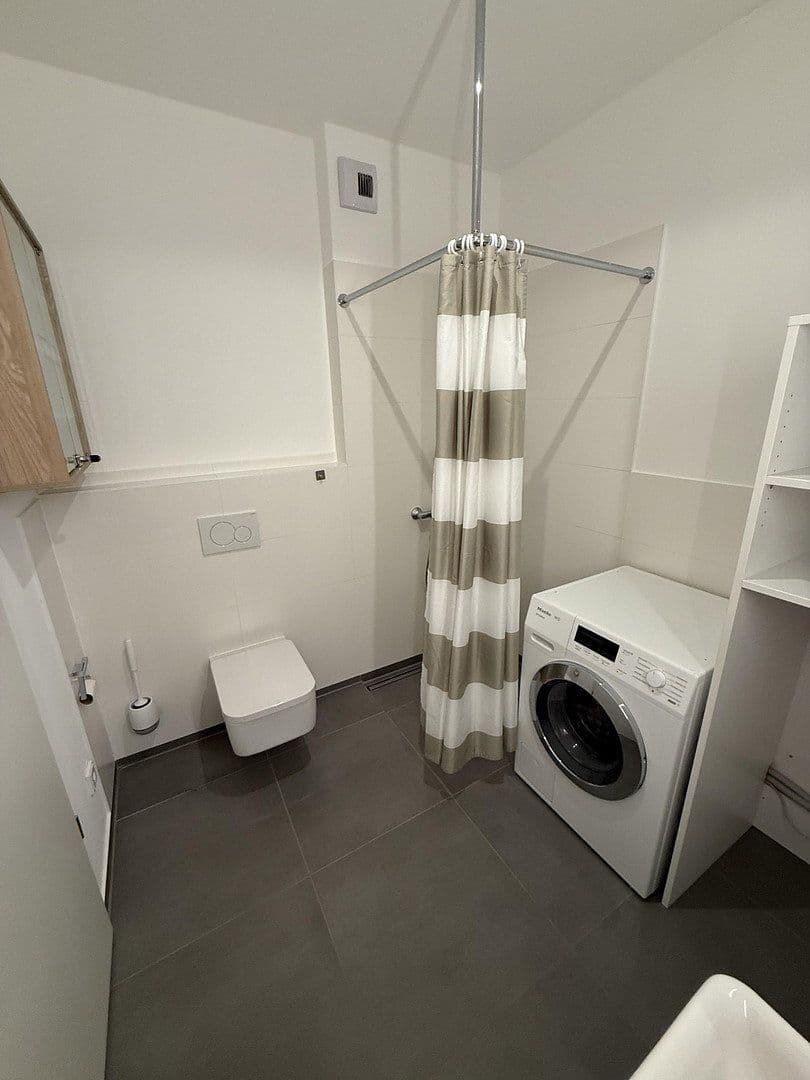 Prodej bytu 4+1 138 m², Hannover, Dolní Sasko Prodej bytu 4+1 138 m², Hannover, Dolní Sasko