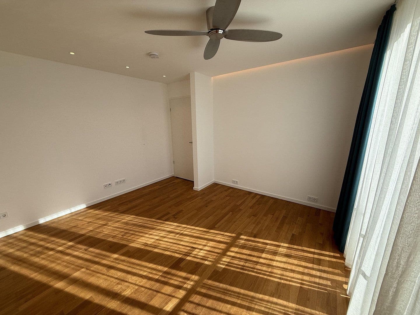 Prodej bytu 4+1 138 m², Hannover, Dolní Sasko Prodej bytu 4+1 138 m², Hannover, Dolní Sasko