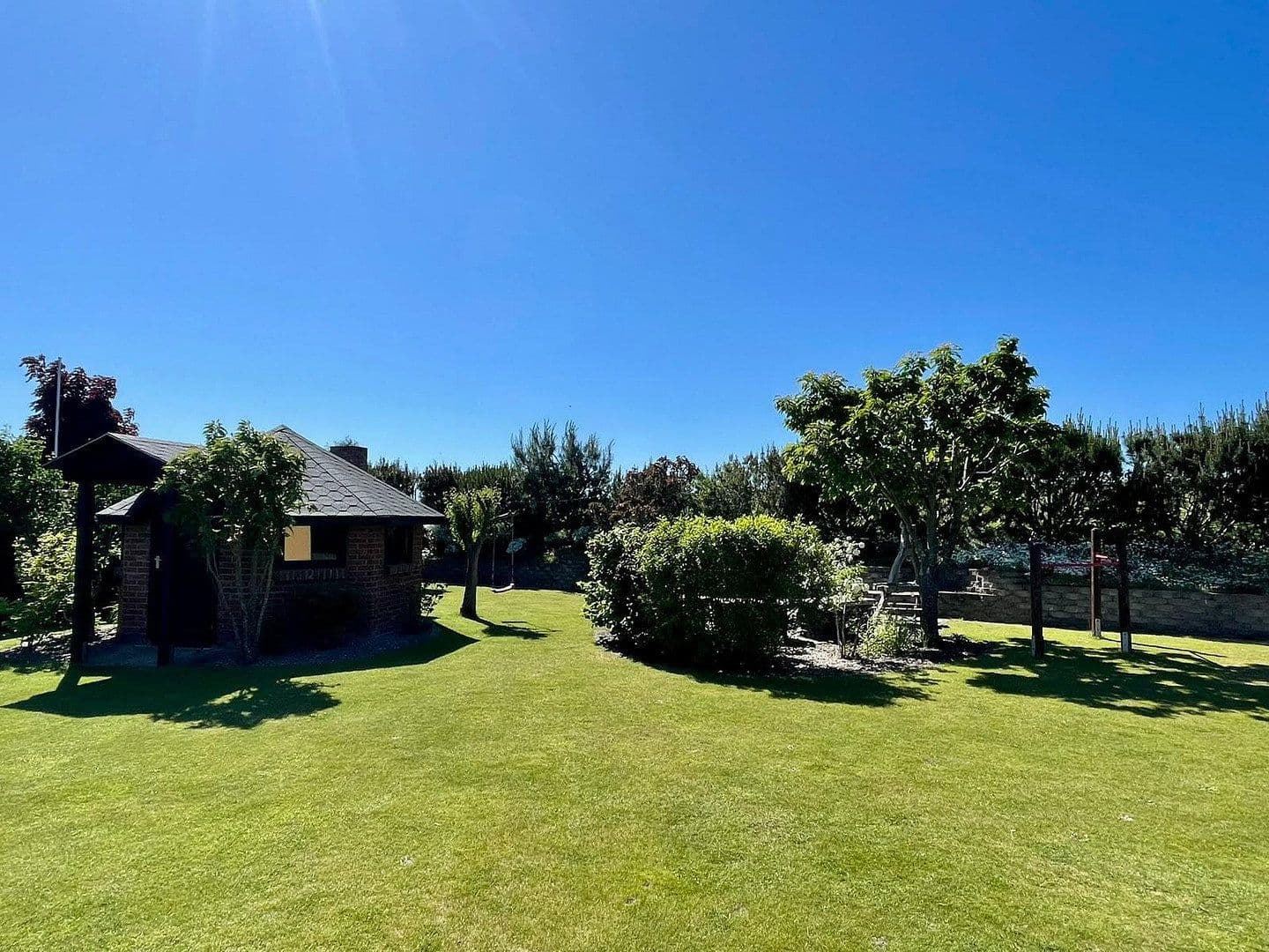 Prodej domu 167 m², pozemek 1.190 m², Schwaan, Mecklenburg-Vorpommern Prodej domu 167 m², pozemek 1.190 m², Schwaan, Mecklenburg-Vorpommern