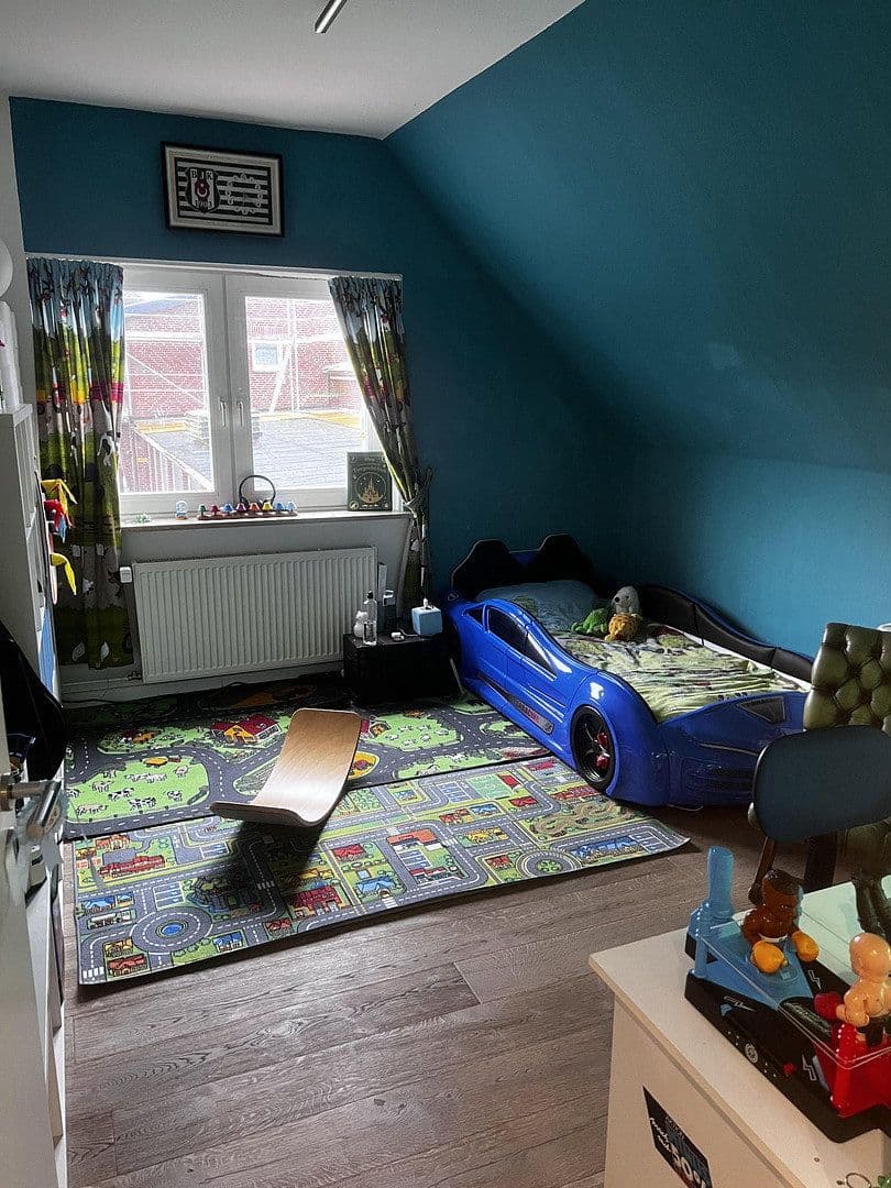 Prodej domu 220 m², pozemek 560 m², Dorfstraße 119, Tangstedt, Šlesvicko-Holštýnsko Prodej domu 220 m², pozemek 560 m², Dorfstraße 119, Tangstedt, Šlesvicko-Holštýnsko