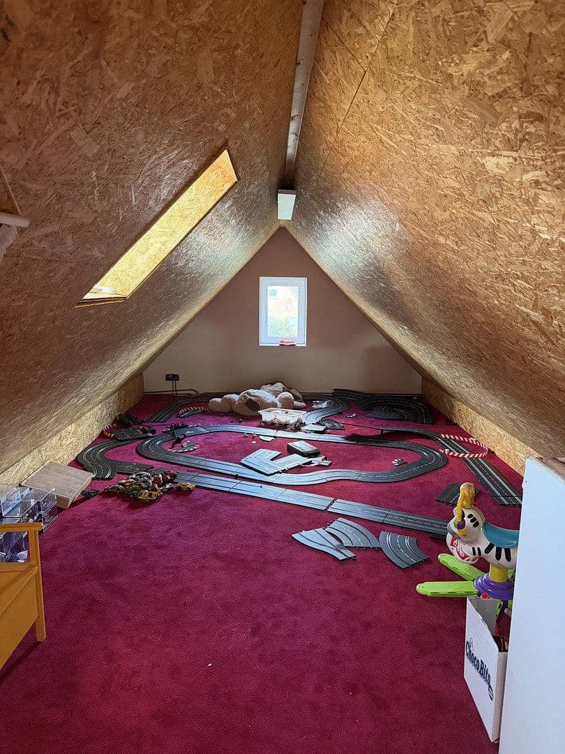 Prodej domu 220 m², pozemek 560 m², Dorfstraße 119, Tangstedt, Šlesvicko-Holštýnsko Prodej domu 220 m², pozemek 560 m², Dorfstraße 119, Tangstedt, Šlesvicko-Holštýnsko