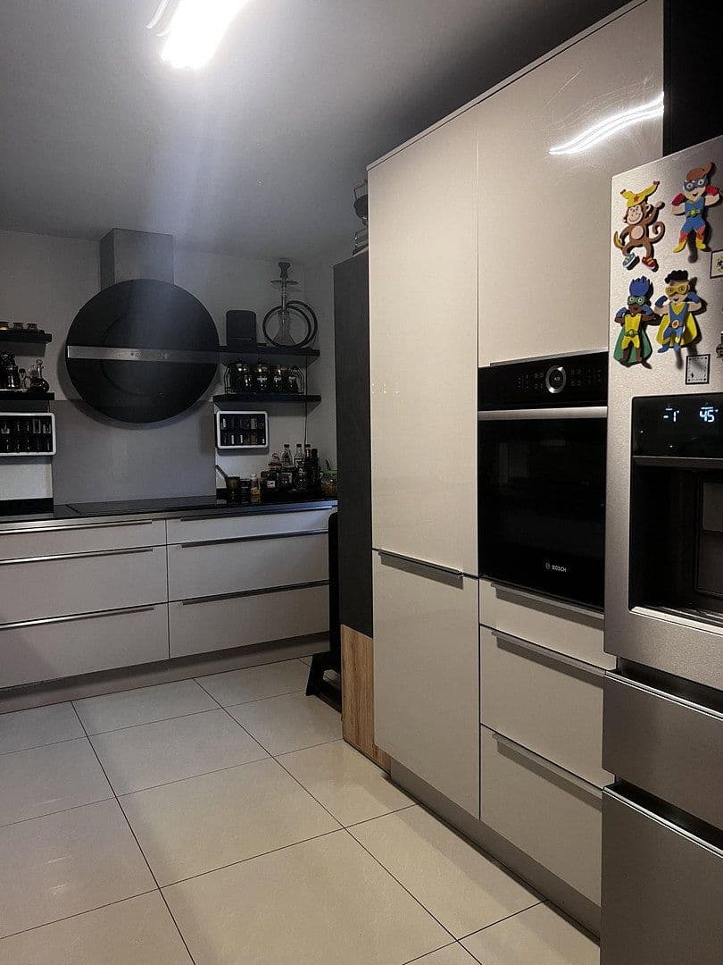 Prodej domu 220 m², pozemek 560 m², Dorfstraße 119, Tangstedt, Šlesvicko-Holštýnsko Prodej domu 220 m², pozemek 560 m², Dorfstraße 119, Tangstedt, Šlesvicko-Holštýnsko