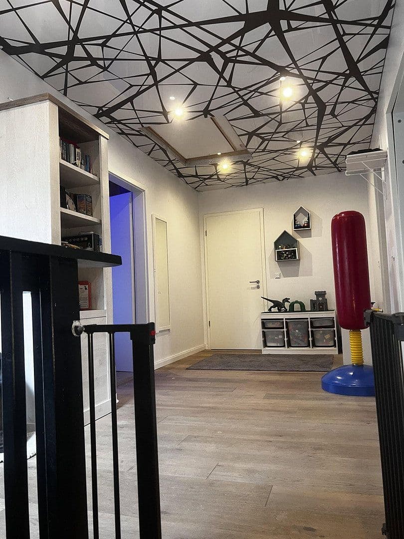 Prodej domu 220 m², pozemek 560 m², Dorfstraße 119, Tangstedt, Šlesvicko-Holštýnsko Prodej domu 220 m², pozemek 560 m², Dorfstraße 119, Tangstedt, Šlesvicko-Holštýnsko