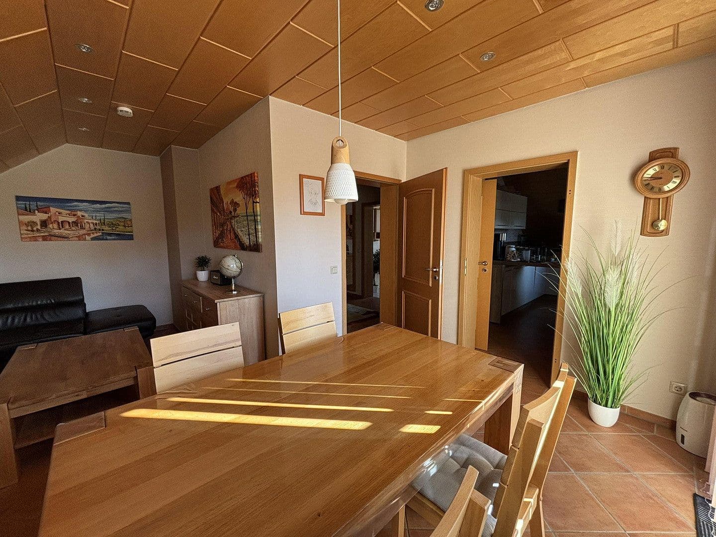 Prodej domu 235 m², pozemek 504 m², Neunkirchen-Seelscheid, Severní Porýní-Vestfálsko Prodej domu 235 m², pozemek 504 m², Neunkirchen-Seelscheid, Severní Porýní-Vestfálsko