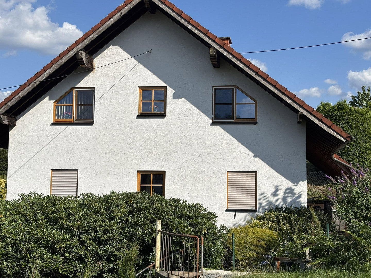 Prodej domu 235 m², pozemek 504 m², Neunkirchen-Seelscheid, Severní Porýní-Vestfálsko Prodej domu 235 m², pozemek 504 m², Neunkirchen-Seelscheid, Severní Porýní-Vestfálsko