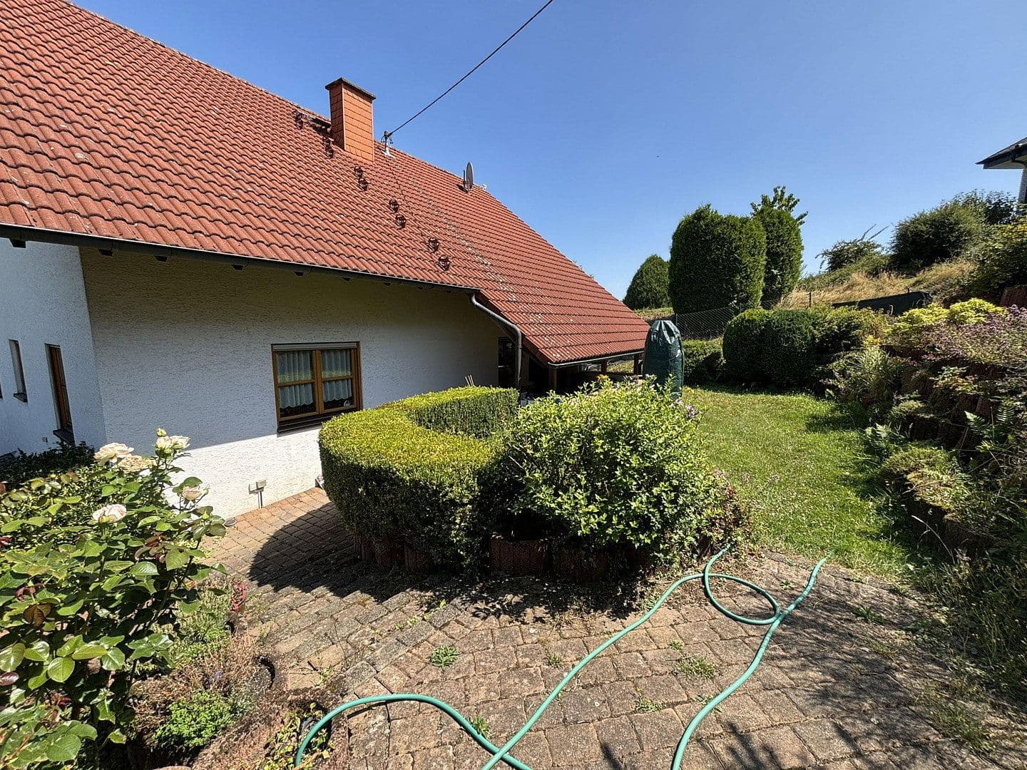 Prodej domu 235 m², pozemek 504 m², Neunkirchen-Seelscheid, Severní Porýní-Vestfálsko Prodej domu 235 m², pozemek 504 m², Neunkirchen-Seelscheid, Severní Porýní-Vestfálsko