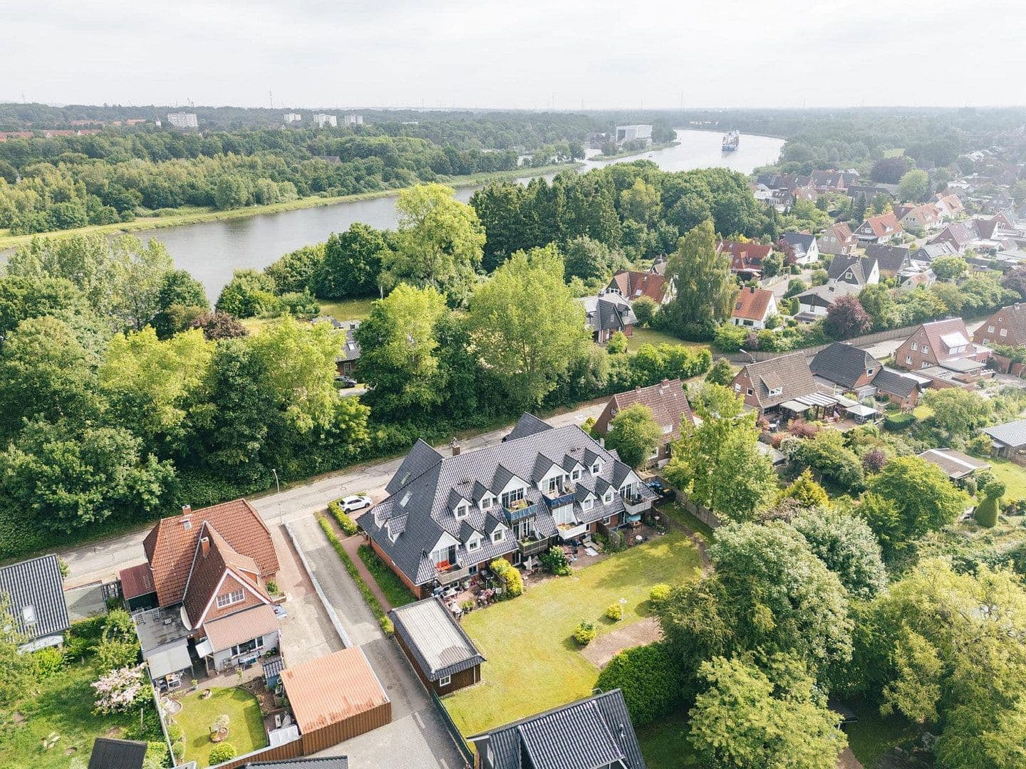 Pronájem bytu 3+1 100 m², Fährstr. 67, Osterrönfeld, Šlesvicko-Holštýnsko Pronájem bytu 3+1 100 m², Fährstr. 67, Osterrönfeld, Šlesvicko-Holštýnsko