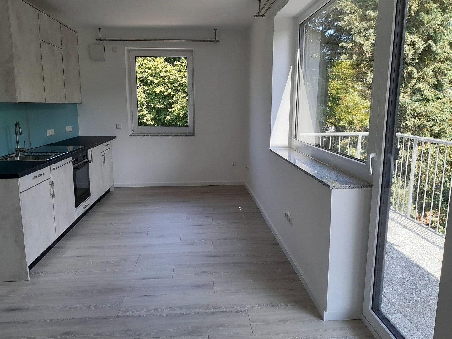 Pronájem bytu 2+1 43 m², Cáchy, Severní Porýní-Vestfálsko Pronájem bytu 2+1 43 m², Cáchy, Severní Porýní-Vestfálsko