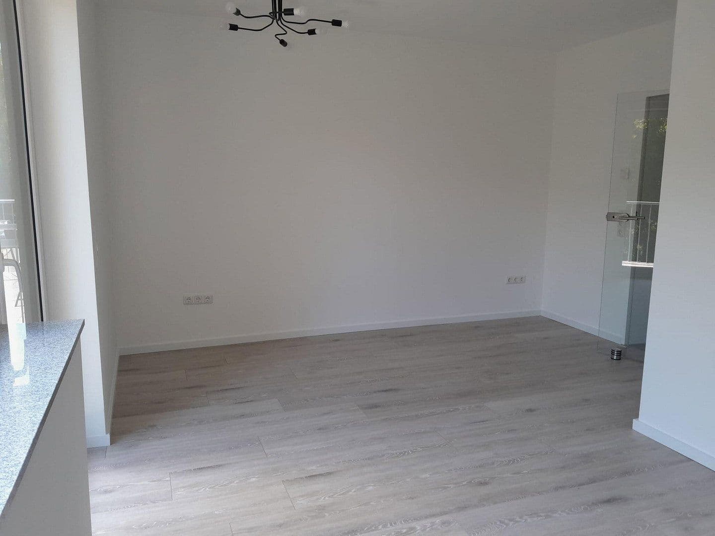 Pronájem bytu 2+1 43 m², Cáchy, Severní Porýní-Vestfálsko Pronájem bytu 2+1 43 m², Cáchy, Severní Porýní-Vestfálsko