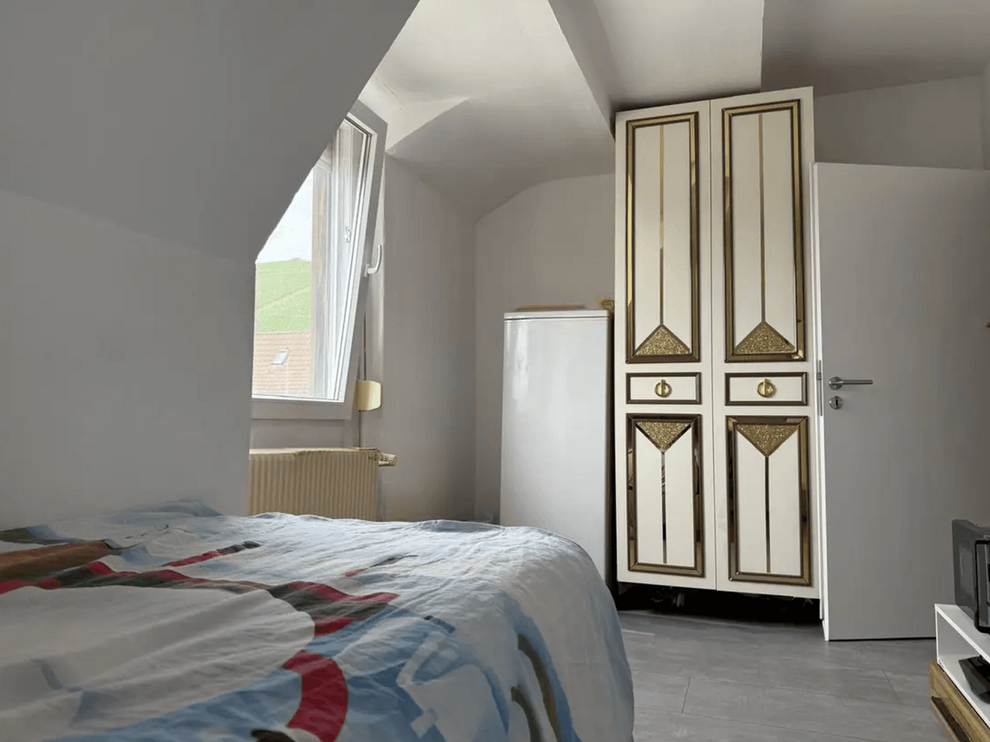 Pronájem bytu 3+1 66 m², Halbergstr. 18, Esslingen am Neckar, Bádensko-Württembersko Pronájem bytu 3+1 66 m², Halbergstr. 18, Esslingen am Neckar, Bádensko-Württembersko