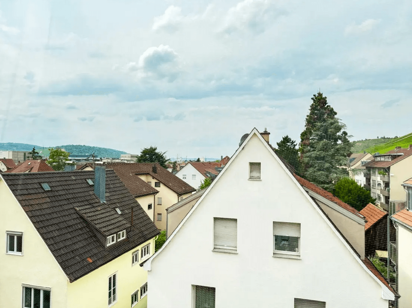 Pronájem bytu 3+1 66 m², Halbergstr. 18, Esslingen am Neckar, Bádensko-Württembersko Pronájem bytu 3+1 66 m², Halbergstr. 18, Esslingen am Neckar, Bádensko-Württembersko