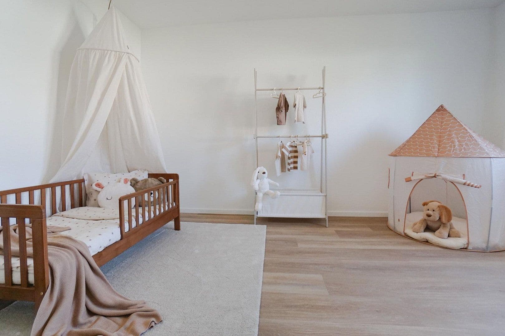 Prodej domu 120 m², pozemek 174 m², Wolfenbüttel, Dolní Sasko Prodej domu 120 m², pozemek 174 m², Wolfenbüttel, Dolní Sasko