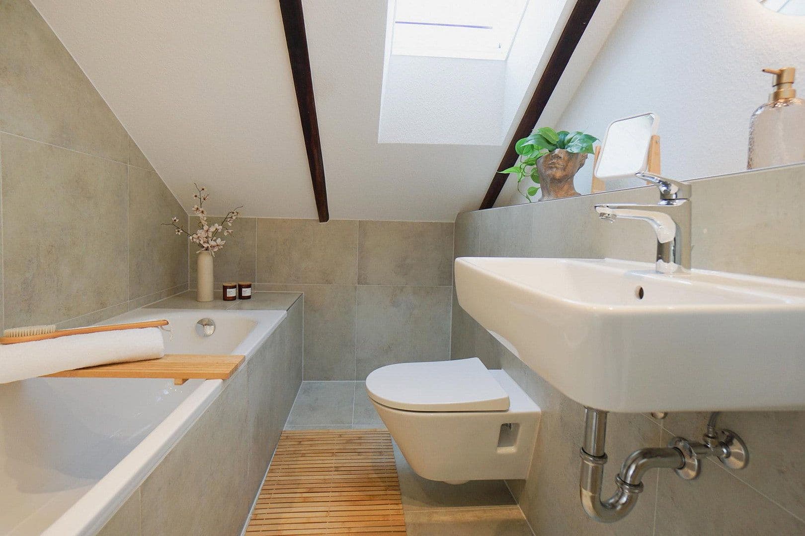 Prodej domu 120 m², pozemek 174 m², Wolfenbüttel, Dolní Sasko Prodej domu 120 m², pozemek 174 m², Wolfenbüttel, Dolní Sasko