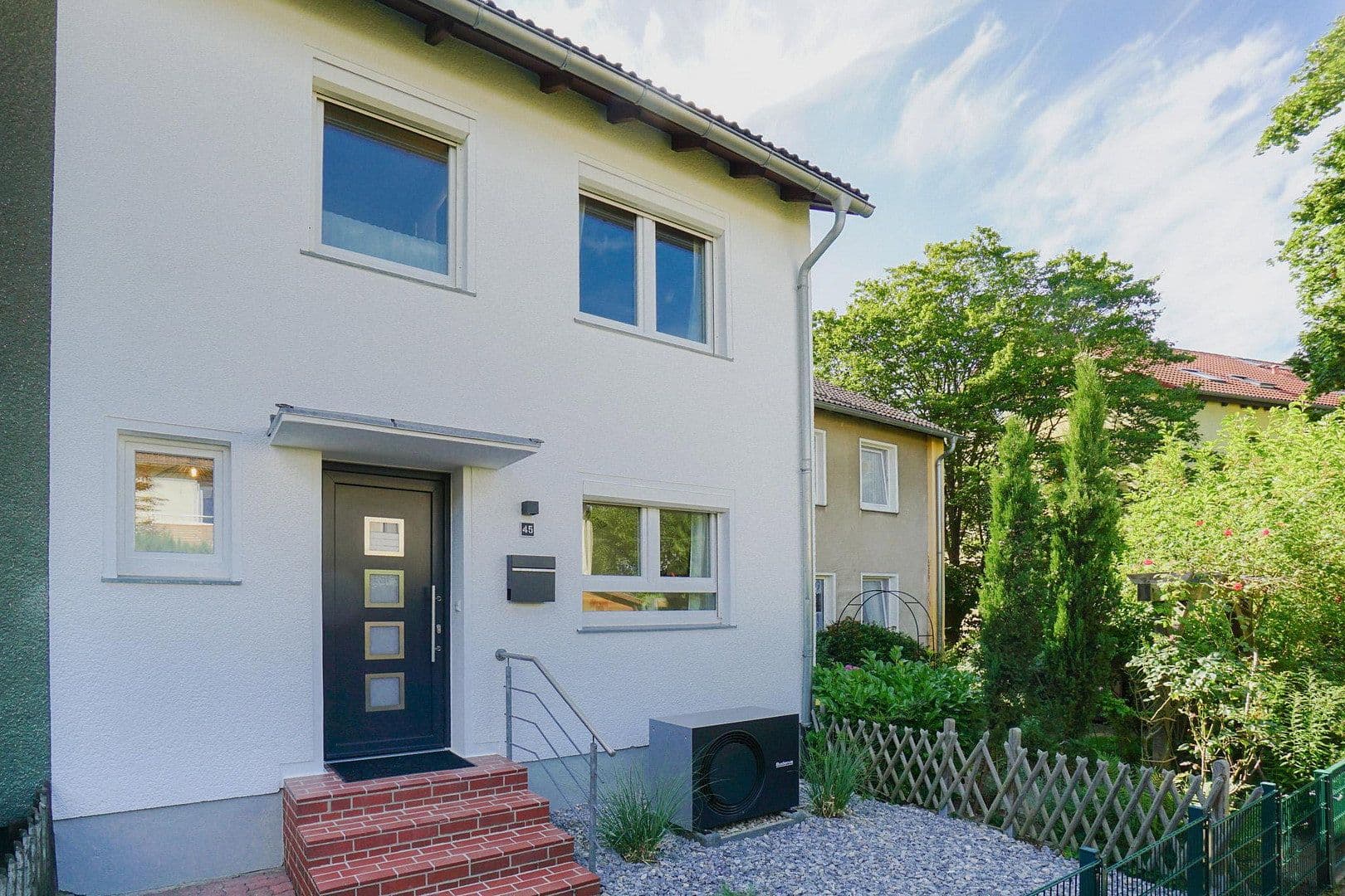 Prodej domu 120 m², pozemek 174 m², Wolfenbüttel, Dolní Sasko Prodej domu 120 m², pozemek 174 m², Wolfenbüttel, Dolní Sasko