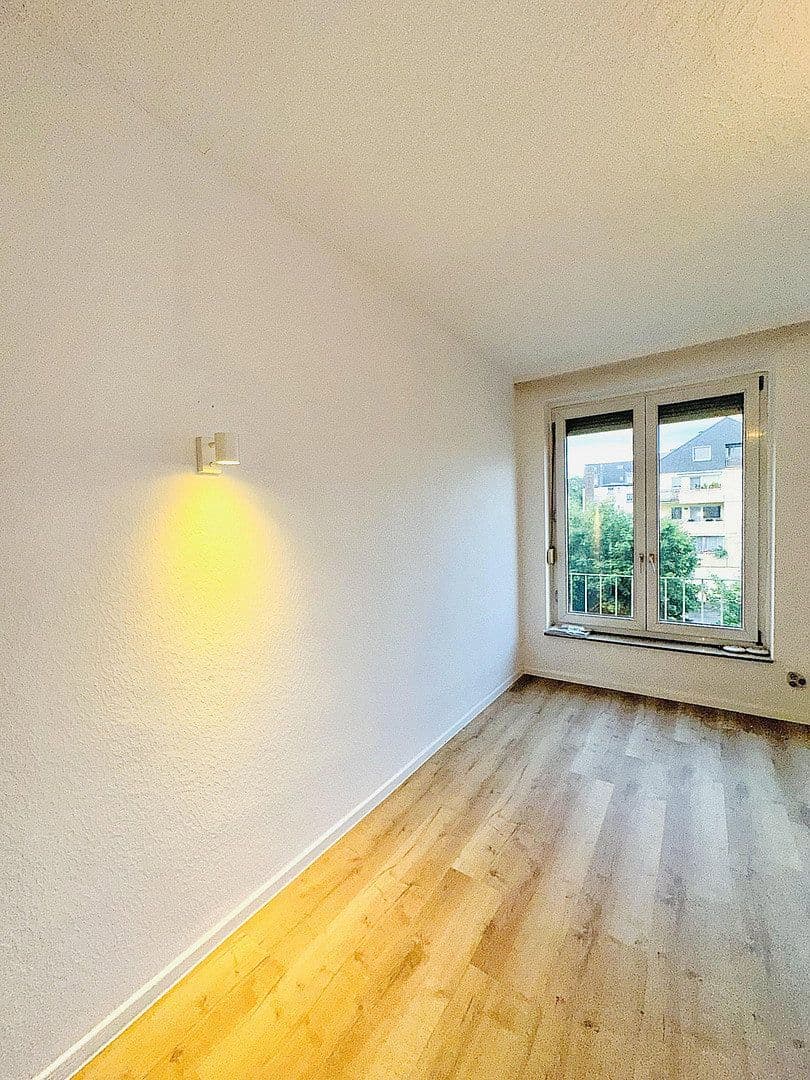 Prodej bytu 1+1 23 m², Mühlenweg 28, Wuppertal, Severní Porýní-Vestfálsko Prodej bytu 1+1 23 m², Mühlenweg 28, Wuppertal, Severní Porýní-Vestfálsko