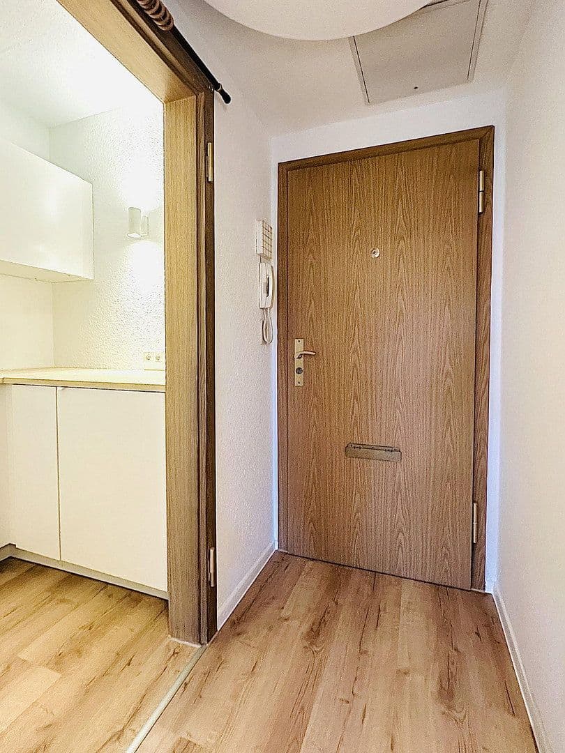 Prodej bytu 1+1 23 m², Mühlenweg 28, Wuppertal, Severní Porýní-Vestfálsko Prodej bytu 1+1 23 m², Mühlenweg 28, Wuppertal, Severní Porýní-Vestfálsko