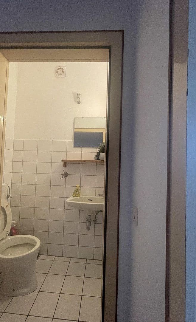 Pronájem bytu 1+kk 41 m², Plateniustr. 18, Wuppertal, Severní Porýní-Vestfálsko Pronájem bytu 1+kk 41 m², Plateniustr. 18, Wuppertal, Severní Porýní-Vestfálsko