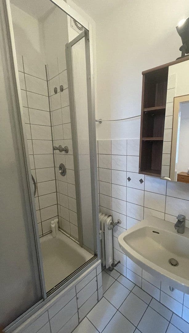 Pronájem bytu 1+kk 41 m², Plateniustr. 18, Wuppertal, Severní Porýní-Vestfálsko Pronájem bytu 1+kk 41 m², Plateniustr. 18, Wuppertal, Severní Porýní-Vestfálsko