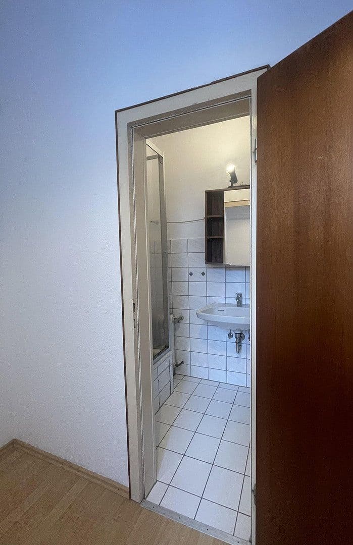 Pronájem bytu 1+kk 41 m², Plateniustr. 18, Wuppertal, Severní Porýní-Vestfálsko Pronájem bytu 1+kk 41 m², Plateniustr. 18, Wuppertal, Severní Porýní-Vestfálsko