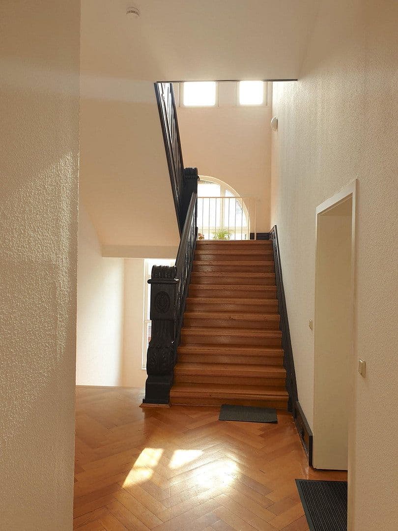 Pronájem bytu 2+1 86 m², Rohrer Str. 2, Meiningen, Durynsko Pronájem bytu 2+1 86 m², Rohrer Str. 2, Meiningen, Durynsko