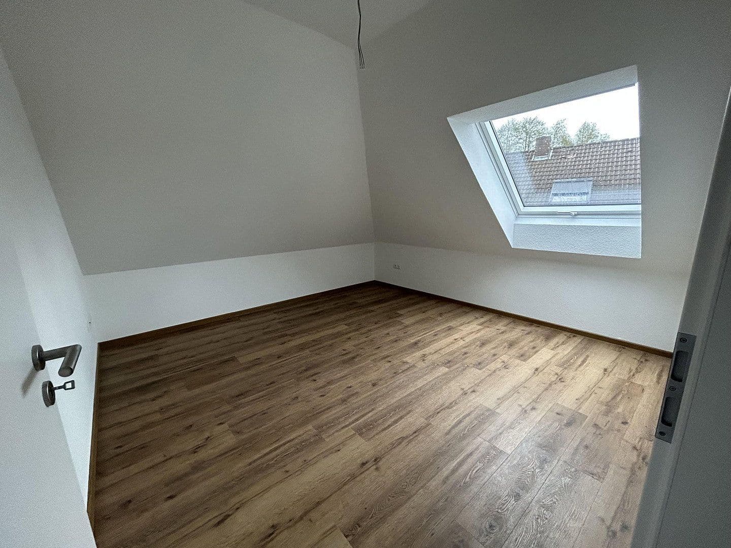 Pronájem domu 128 m², pozemek 330 m², II.Hüllenweg 20 a, Barßel, Dolní Sasko Pronájem domu 128 m², pozemek 330 m², II.Hüllenweg 20 a, Barßel, Dolní Sasko