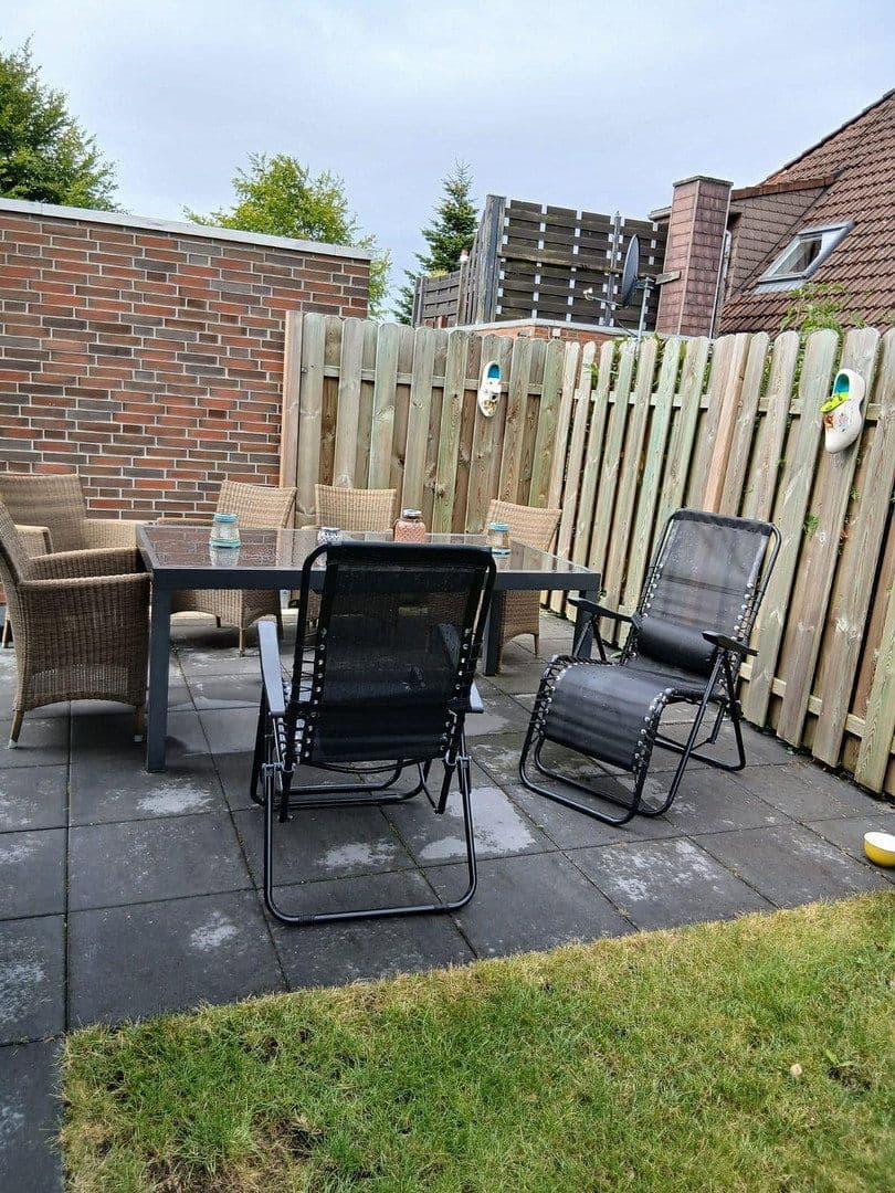 Pronájem domu 128 m², pozemek 330 m², II.Hüllenweg 20 a, Barßel, Dolní Sasko Pronájem domu 128 m², pozemek 330 m², II.Hüllenweg 20 a, Barßel, Dolní Sasko